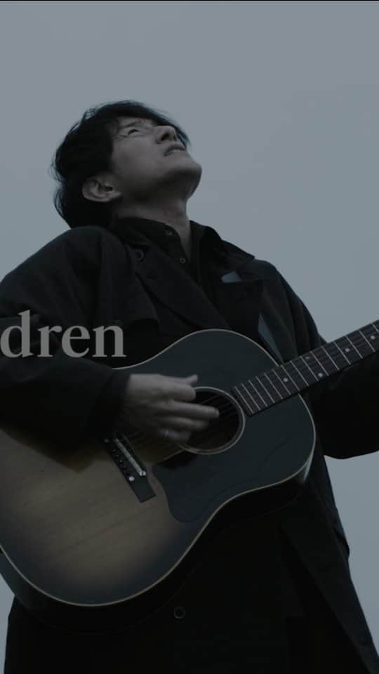 Mr.Childrenのインスタグラム：「Mr.Children New Album「miss you」  2023.10.04 Release  #MrChildren #missyou」