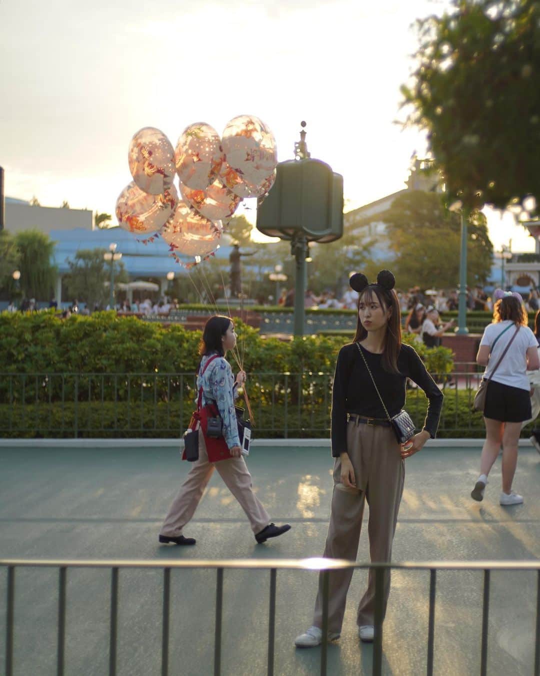 fumi_nakajimaさんのインスタグラム写真 - (fumi_nakajimaInstagram)「ㅤㅤㅤㅤㅤㅤ  Disney coordinate 🏰 ㅤㅤㅤㅤㅤㅤ ディズニー前に 前髪作って、秋色にしてもらった🤎 #tokyodisneyland」9月30日 17時00分 - fumi_nakajima