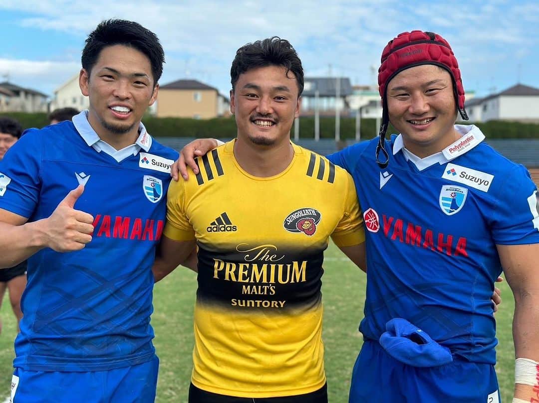 尾崎晟也のインスタグラム：「久しぶりの試合楽しかった👍 かんた、矢富と毎年恒例の写真🤳  #sungoliath  #95」