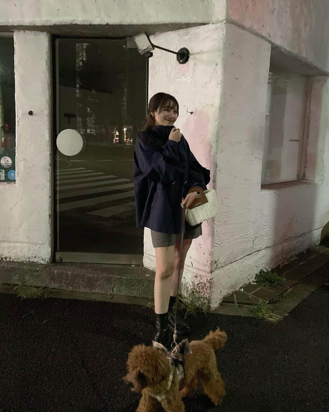 mikuponさんのインスタグラム写真 - (mikuponInstagram)「. 愛犬のお散歩に🍂  newブランドの @sensam.official のアウター🍂  @favclo.official  で購入できます！  　  . #SENSAM #センサム #imyuu  #アイミュウ #favclo. #ファブクロ」9月30日 17時28分 - ___ponmk2___