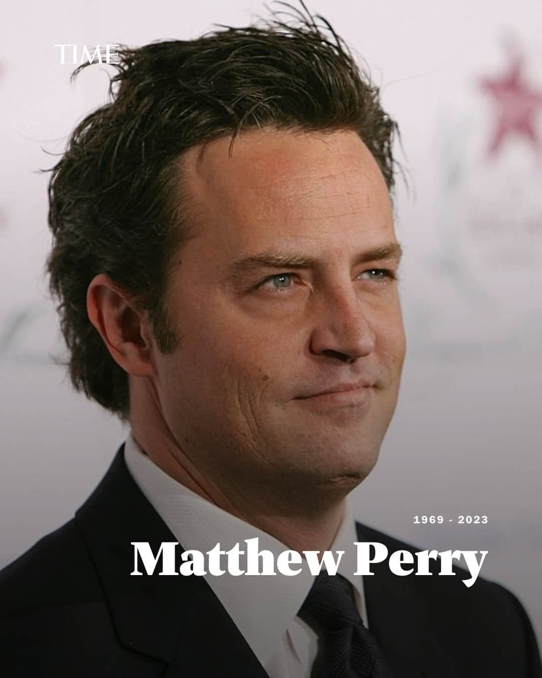 TIME Magazineのインスタグラム：「Matthew Perry, the Emmy-nominated #Friends star, has died at 54.  Hollywood remembers him at the link in bio.  Photograph by Getty」
