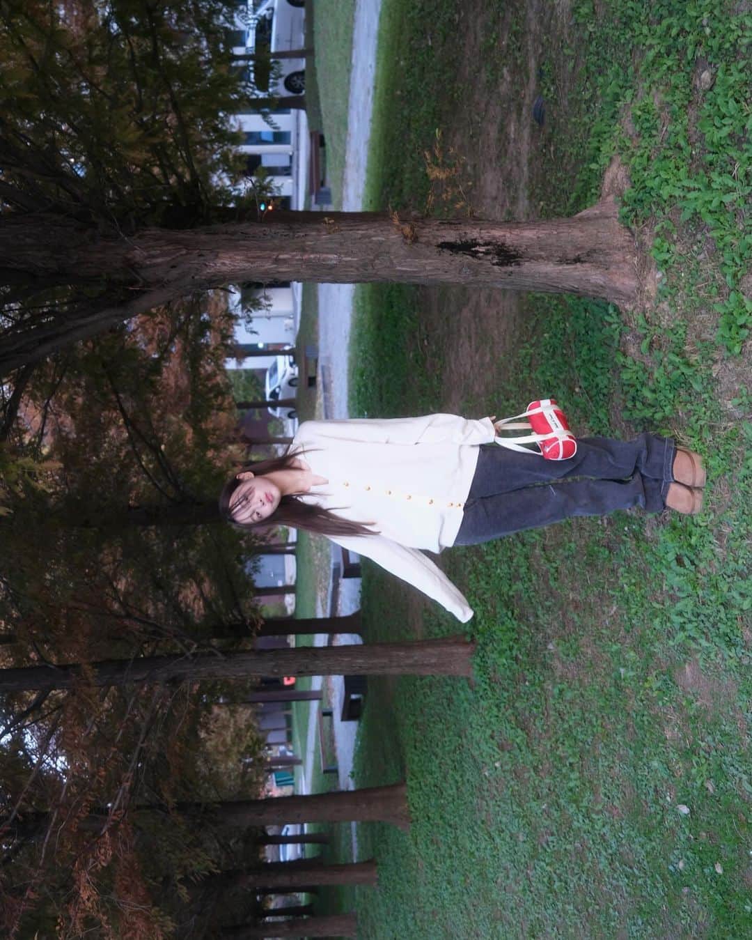 スアのインスタグラム：「@first_j_hair 🍂🤎」