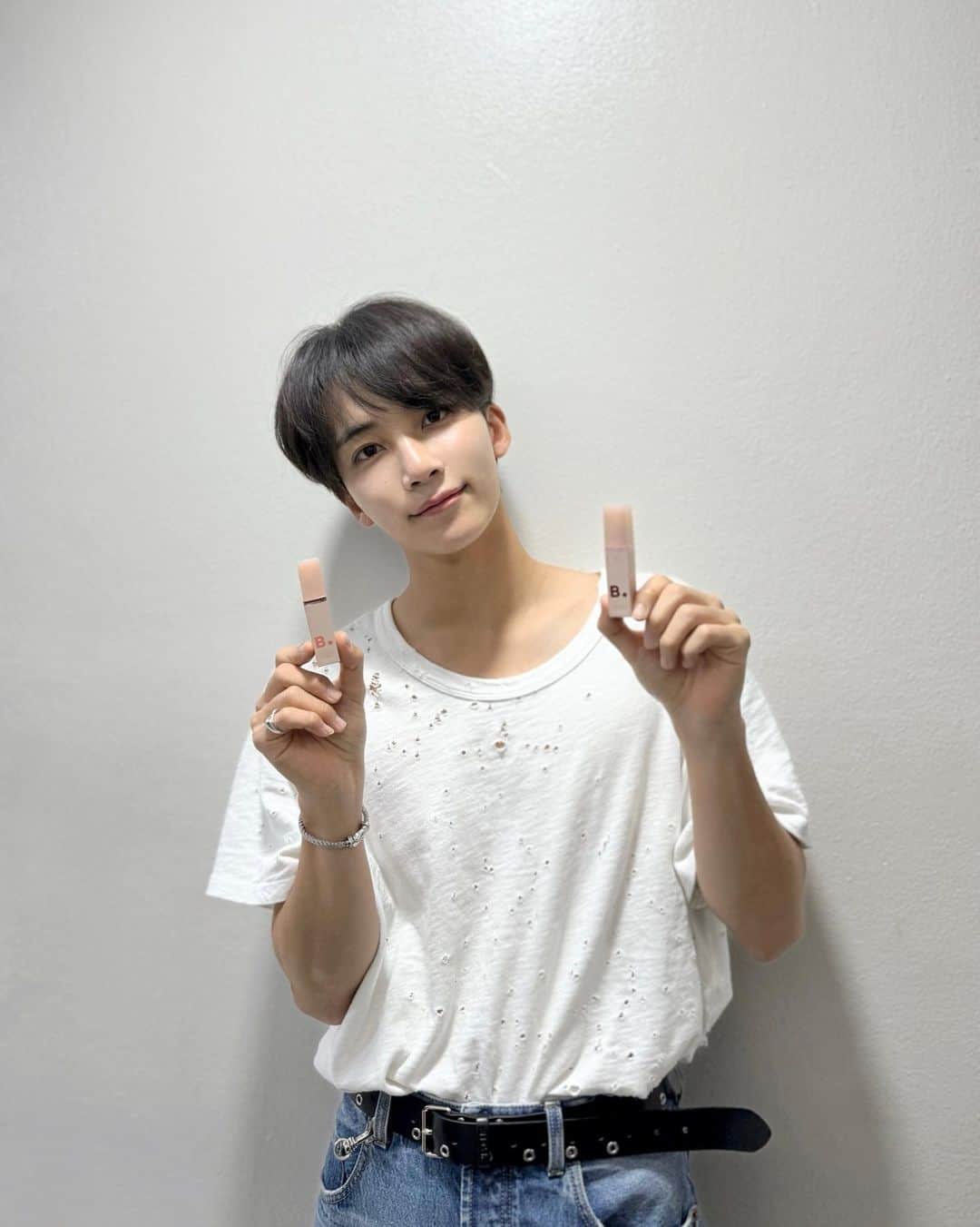 ジョンハンさんのインスタグラム写真 - (ジョンハンInstagram)「우리 캐럿들 챙겨준 바닐라코!! Thanks 💕  #BANILACO 💖」10月29日 20時55分 - jeonghaniyoo_n