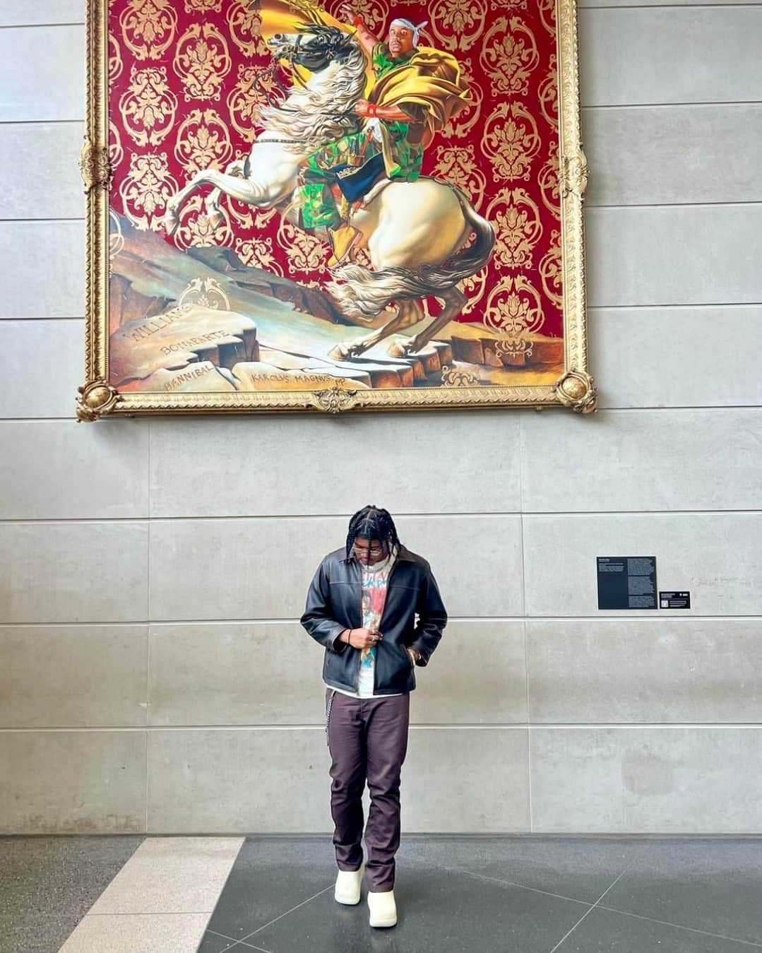 ブルックリン美術館のインスタグラム：「It’s not easy pulling focus from an iconic impressionist painting by Claude Monet or the triumphant, large-scale work of Kehinde Wiley, but our visitors manage. 😍⁠ ⁠ Share your visit with us using #MyBkM for a chance to be reposted by us! ⁠ ⁠ 📷 @iamtreluv, @sir_sipho_, @chasstacks, @ranallaa_, @yingluwang_⁠ ⁠ #MyBkM #BrooklynMuseum」