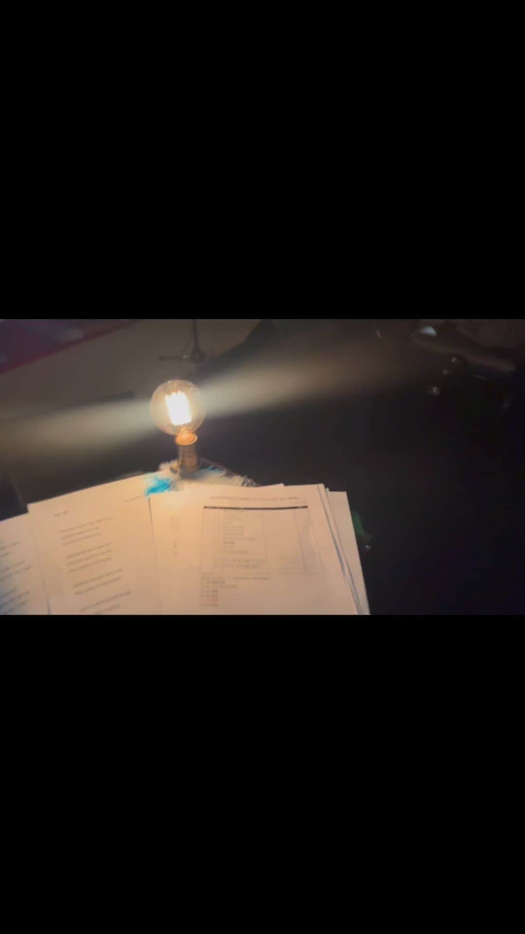 坂本美雨のインスタグラム：「「for IO」Rehearsal 10.29.2023  ＠飛鳥山 善興寺  ご住職のおじいさまが持っていた足踏みオルガンを演奏させていただきました。ふだんたくさんのオルガンと触れ合っている真美子、すぐに仲良くなっていた。 @mamiko.hirai   「for IO」がホーリーになって、お寺がカテドラルな響きに。」