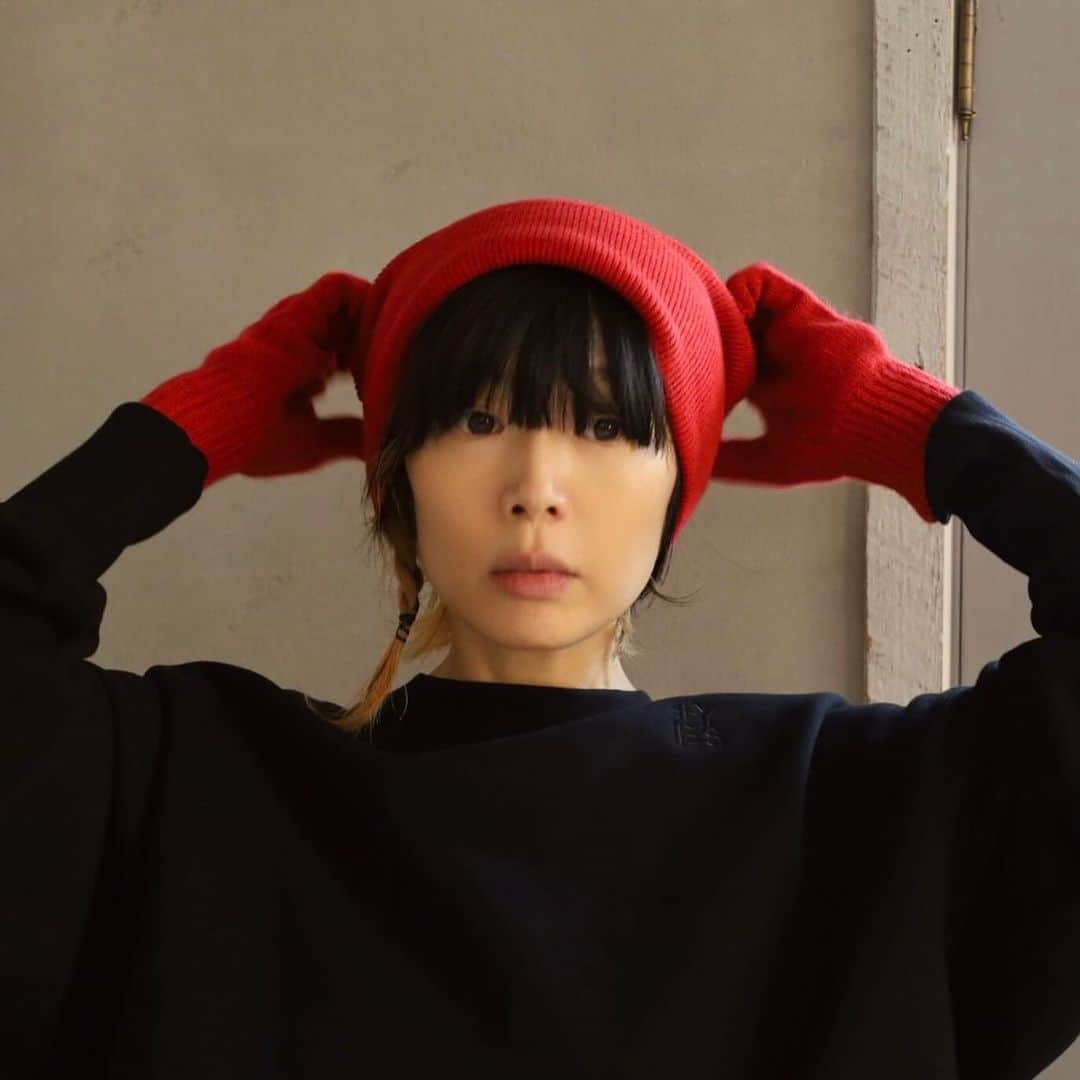 Salyuさんのインスタグラム写真 - (SalyuInstagram)「【＋YES 23AW COLLECTION】  ご好評いただいている冬アイテムも いよいよあと数時間で受注締切です！ これまでとは違ったアプローチで 作り上げてきたアイテムラインナップ Salyu がこだわったクオリティの高さは 手に取ったときにきっと共感できるはずです 是非、手に入れてください！  【受注期間】 10/29(日)23:59まで ※完全受注制  【配送予定】 12月中旬頃 ※生産状況により変動します。  【ONLINE SHOP ＋YES】 https://shop.salyu.jp/ ※プロフィールのリンクよりお越しください。  #新しいYES #プラスイエス #salyu #カシミヤ #UPW」10月29日 21時05分 - salyu_official_