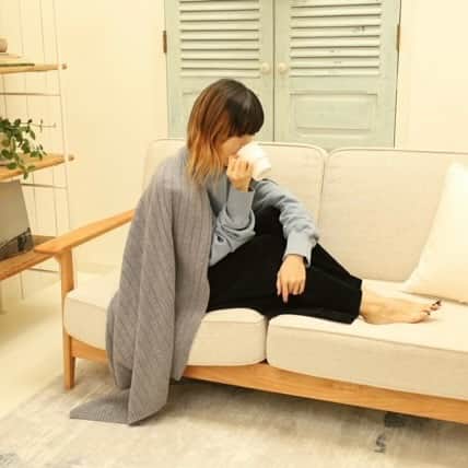 Salyuさんのインスタグラム写真 - (SalyuInstagram)「【＋YES 23AW COLLECTION】  ご好評いただいている冬アイテムも いよいよあと数時間で受注締切です！ これまでとは違ったアプローチで 作り上げてきたアイテムラインナップ Salyu がこだわったクオリティの高さは 手に取ったときにきっと共感できるはずです 是非、手に入れてください！  【受注期間】 10/29(日)23:59まで ※完全受注制  【配送予定】 12月中旬頃 ※生産状況により変動します。  【ONLINE SHOP ＋YES】 https://shop.salyu.jp/ ※プロフィールのリンクよりお越しください。  #新しいYES #プラスイエス #salyu #カシミヤ #UPW」10月29日 21時05分 - salyu_official_