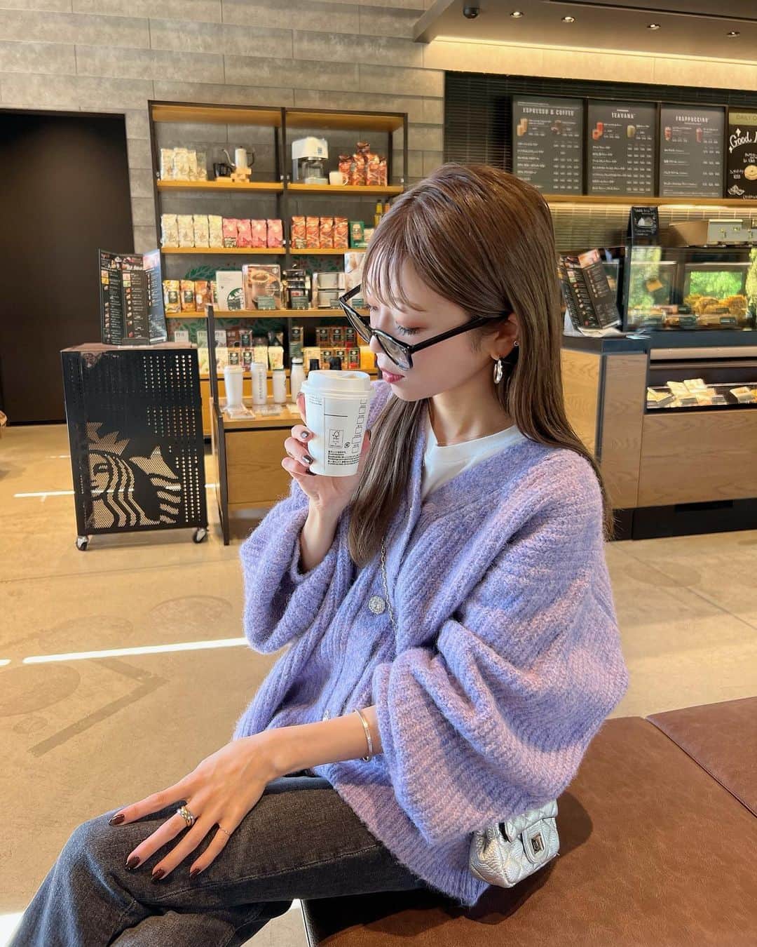 kannaさんのインスタグラム写真 - (kannaInstagram)「珍しくパープル💜 カーディガン１枚で過ごせる秋が大好き🫰🏻  @publux_official  #publux #vivayou  #zozotown  #zozotown購入品 #zara  #uniqlo #ﾆｯﾄｶｰﾃﾞｨｶﾞﾝ」10月29日 21時05分 - _941020_