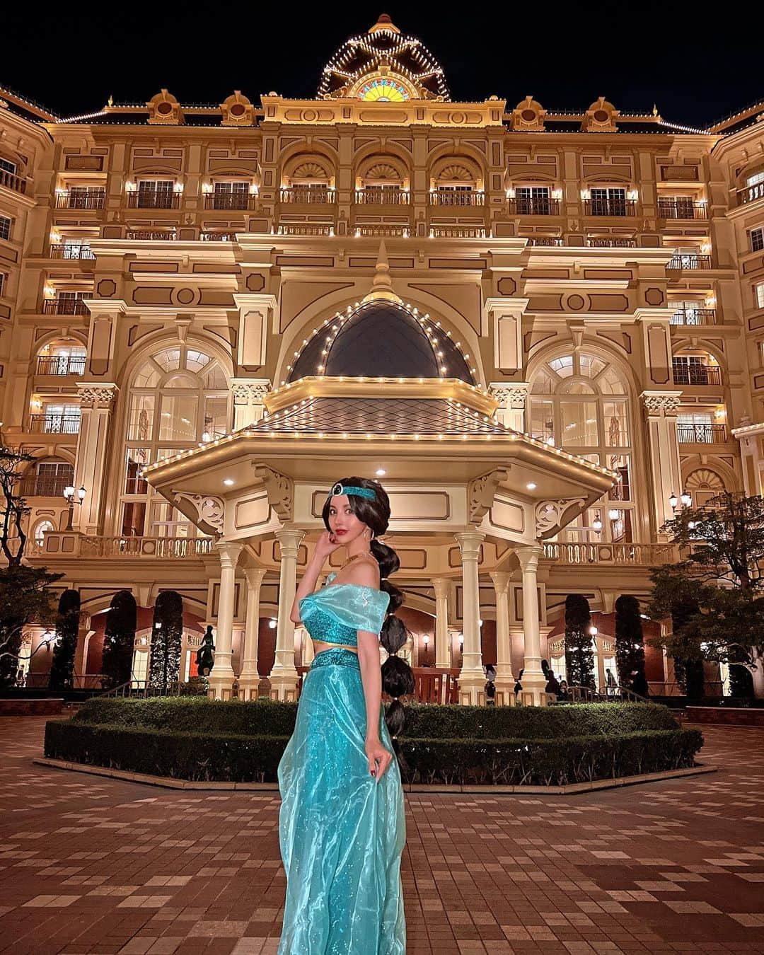 愛川みれいさんのインスタグラム写真 - (愛川みれいInstagram)「Disney🎀Jasmine🧞💎✨  我ながら自信作💫 どうかしら？🩵💙  #ハロウィン#コスプレ#ディズニー#Disney #アラジン#ジャスミン#変身願望#愛川みれい」10月29日 21時10分 - mirei.aikawa