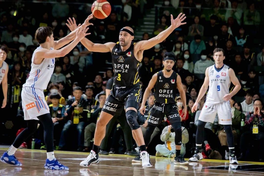 群馬クレインサンダーズさんのインスタグラム写真 - (群馬クレインサンダーズInstagram)「𝐓𝐎𝐃𝐀𝐘'𝐒 𝐏𝐇𝐎𝐓𝐎📸  #群馬クレインサンダーズ #BEBOLD #Bリーグ」10月29日 21時10分 - gunmacrane3ders