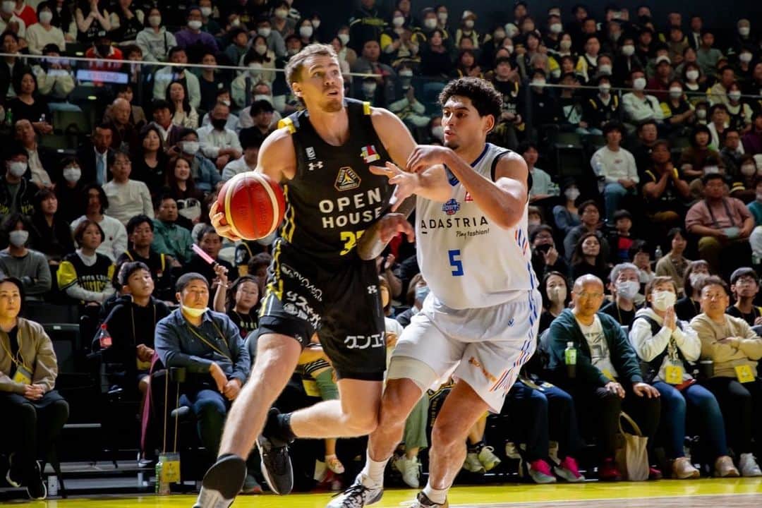 群馬クレインサンダーズさんのインスタグラム写真 - (群馬クレインサンダーズInstagram)「𝐓𝐎𝐃𝐀𝐘'𝐒 𝐏𝐇𝐎𝐓𝐎📸  #群馬クレインサンダーズ #BEBOLD #Bリーグ」10月29日 21時10分 - gunmacrane3ders