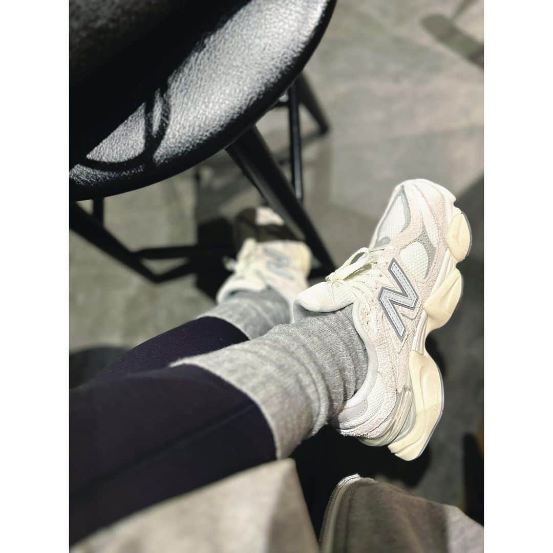 栗原佐知子のインスタグラム：「✴︎ 休日は大体ヨガウェア🧘‍♀️👟✨笑 . . #outfit #fashion #ootd #coordinate #instafashion #newbalance #newbalance9060 #wray #lululemon #コーディネート #コーデ #今日のコーデ #ファッション #秋コーデ」