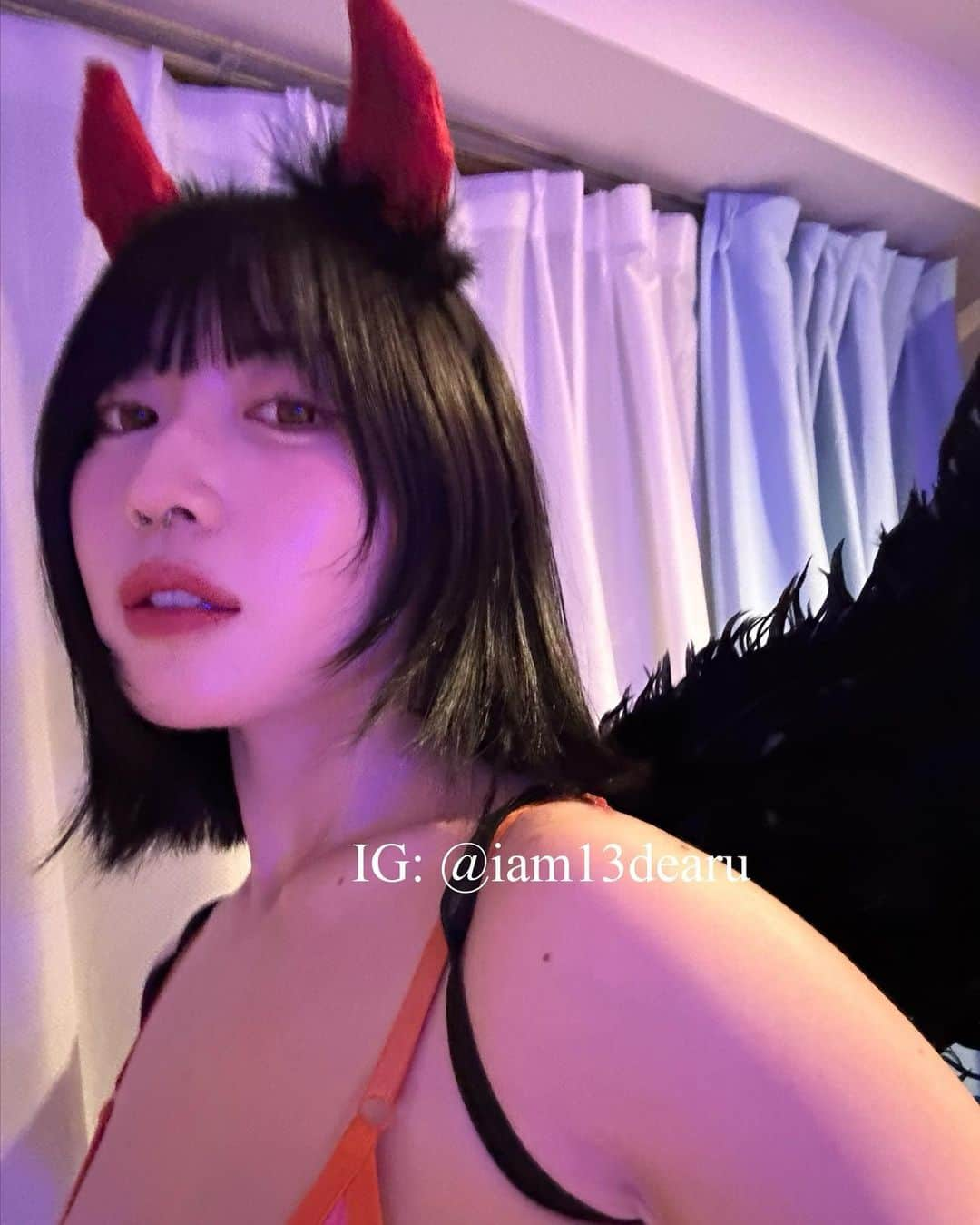 柚月瀬那さんのインスタグラム写真 - (柚月瀬那Instagram)「devil eyes😈🌶️ ハロウィンにぴったりのカラコン🎃 カラコン見て今年もデビルしよってなった💜 @the_piel   いろいろ試せて楽しい🖤 お友達の部屋で撮影させてもらった ty for letting me use ur room Santi🫶🏻🌜  #thepiel #ザピエル　#ハロウィンレンズ　#spooky #ハロウィンカラコン　#カラコンレビュー #カラコンオススメ　#デイリーカラコン　#リアルレビュー　#新商品　#pr」10月29日 21時31分 - iam13dearu