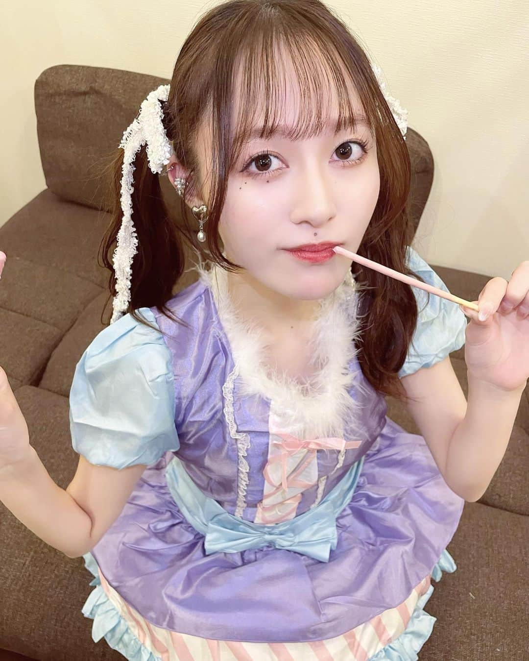 三浦菜々子のインスタグラム：「魔女らしい！！👀  #白キャン #真っ白なキャンバス #アイドル #idol #三浦菜々子 #ハロウィン #ハロウィンコスプレ #魔女」