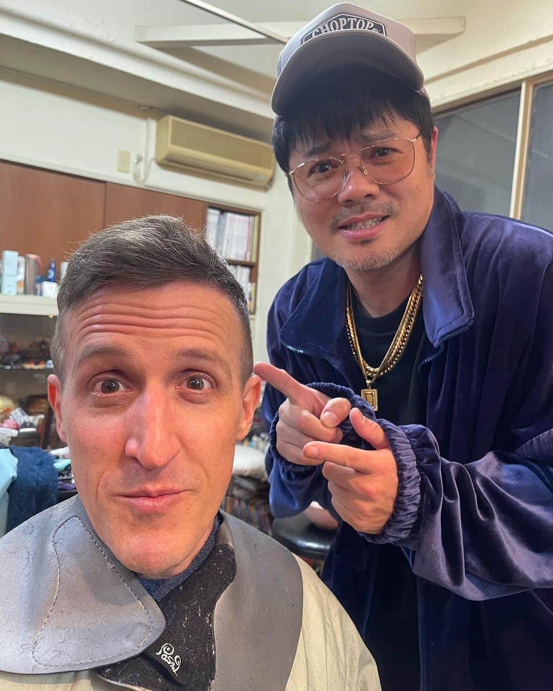 杉本知香さんのインスタグラム写真 - (杉本知香Instagram)「チャドくん、佐田くん、えいじくん スッキリー✂️✨ 久しぶりの麻婆麺美味しかったー🤤  #中目黒美容室 #バッドボーイズ佐田#バッドボーイズ #佐田正樹#satabuilders  #チャドマレーン#チャド #インポッシブルえいじ #インポッシブル #三宝亭#麻婆麺」10月29日 22時00分 - sugimotoc