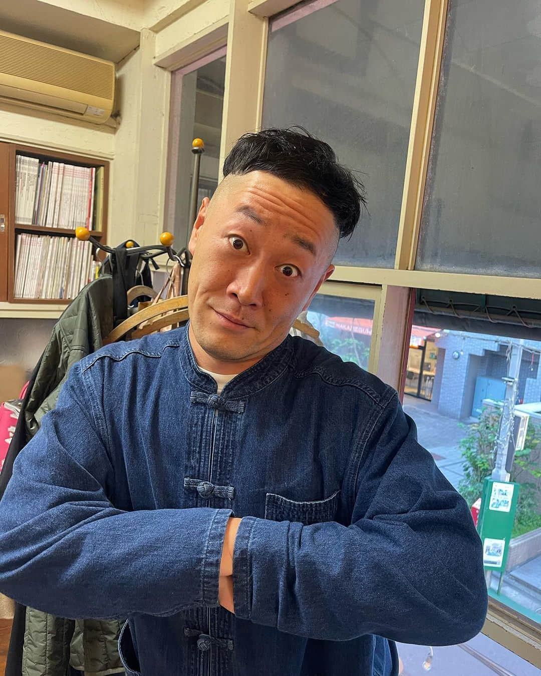 杉本知香さんのインスタグラム写真 - (杉本知香Instagram)「チャドくん、佐田くん、えいじくん スッキリー✂️✨ 久しぶりの麻婆麺美味しかったー🤤  #中目黒美容室 #バッドボーイズ佐田#バッドボーイズ #佐田正樹#satabuilders  #チャドマレーン#チャド #インポッシブルえいじ #インポッシブル #三宝亭#麻婆麺」10月29日 22時00分 - sugimotoc