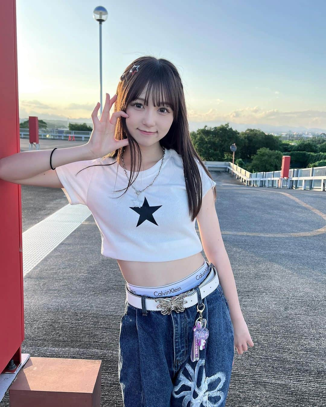 吉田佳音さんのインスタグラム写真 - (吉田佳音Instagram)「ラスト文化祭でダンス踊ったときのコーデ☺︎  NewJeansのデニム衣装ぽくしてみた🐰🩵  ・  ・  ・ #05 #jk #ljk #文化祭 #ダンス #newjeans」10月29日 21時53分 - kanon_1003_