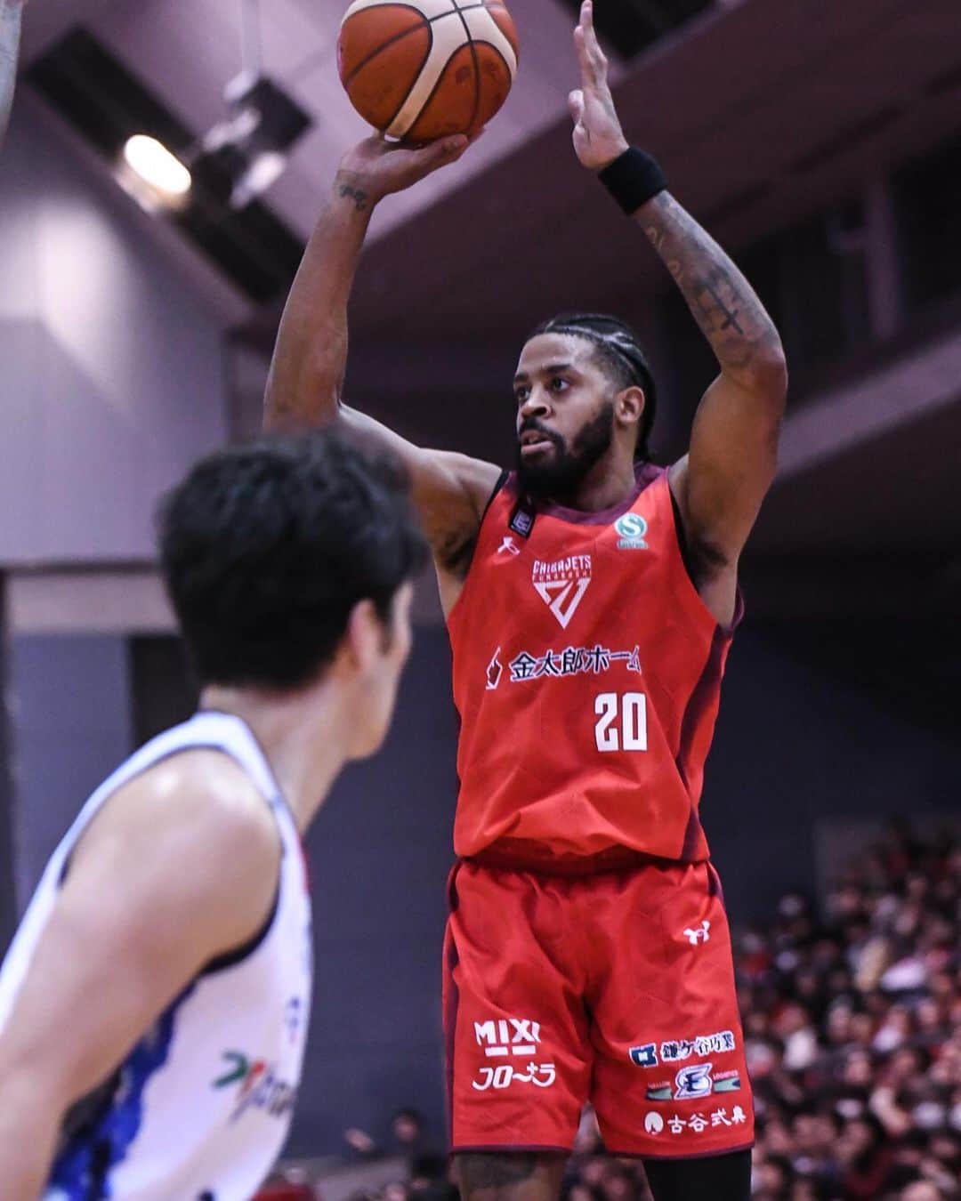 千葉ジェッツさんのインスタグラム写真 - (千葉ジェッツInstagram)「試合風景|ω･)📸  B.LEAGUE2023-24 vs.FE名古屋  🏀試合終了🏀 千葉J 73-88 FE名古屋  #連勝ならず #悔しい敗戦 #この負けを糧に #ステップアップしていこう #chibajets #Bリーグ #千葉ジェッツ #バスケ #basketball #portrait  #photograph #ジェッツ写真部 #レンズ越しの世界 #応炎🔥 #ありがとうございました✨」10月29日 21時57分 - chibajets_official