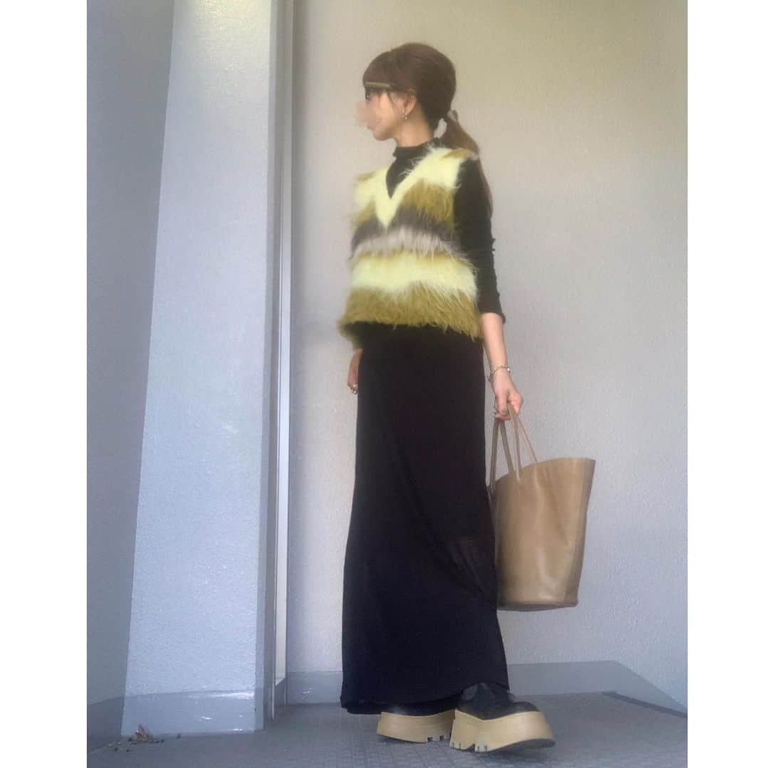 chieminsさんのインスタグラム写真 - (chieminsInstagram)「今日はホームセンター巡りしてた😊 お部屋の模様替え中。。。  dress▶︎▷#agawd  vest▶︎▷#adametrope  bag▶︎▷#gallardagalante  boots▶︎▷#searoomlynn   #code  #coordinate #ootd #outfit #mylook #ママコーデ#156cmコーデ」10月29日 21時57分 - chery0131