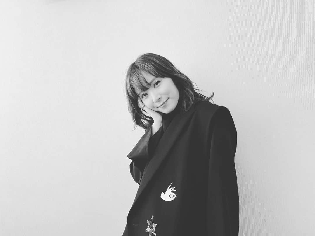 松岡茉優のインスタグラム：「まつもtoなかい  ありがとうございました。  加賀まりこさんに 「ハッピーちゃん！」  （ドラマ『やすらぎの郷』での私の役名）  と久しぶりに呼んでもらえて 心から、うれしかった！」