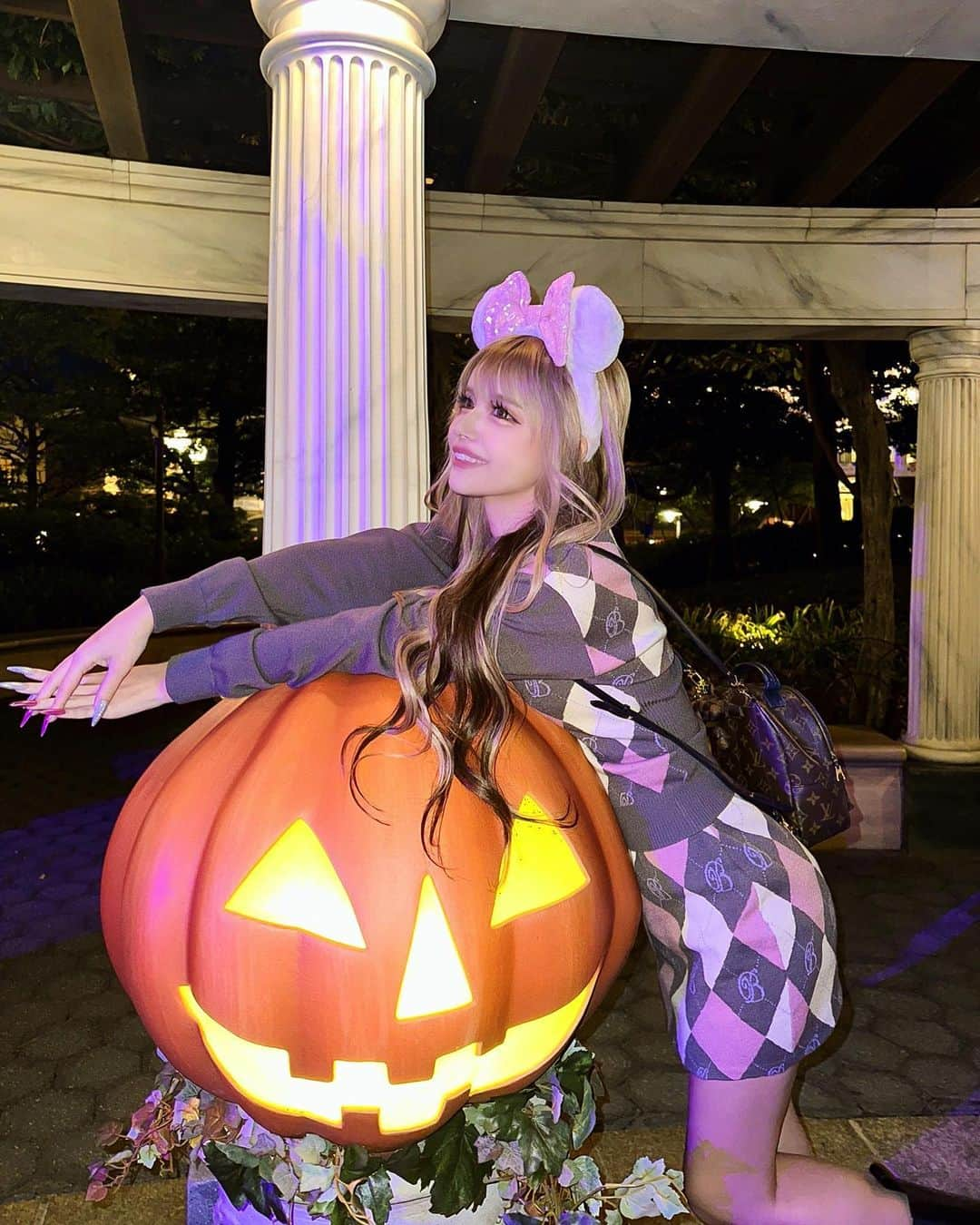 アンジェリカのインスタグラム：「ちょと早めの🕯🎃*⸜𝑯𝒂𝒑𝒑𝒚 𝑯𝒂𝒍𝒍𝒐𝒘𝒆𝒆𝒏⸝*👻🍬ꔛ♥ 楽しかったあ♡」