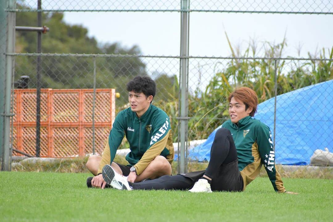 東京ヴェルディさんのインスタグラム写真 - (東京ヴェルディInstagram)「Recovery Training !!! Relax 🍀  #tokyo #verdy #tokyoverdy」10月29日 13時38分 - tokyo_verdy