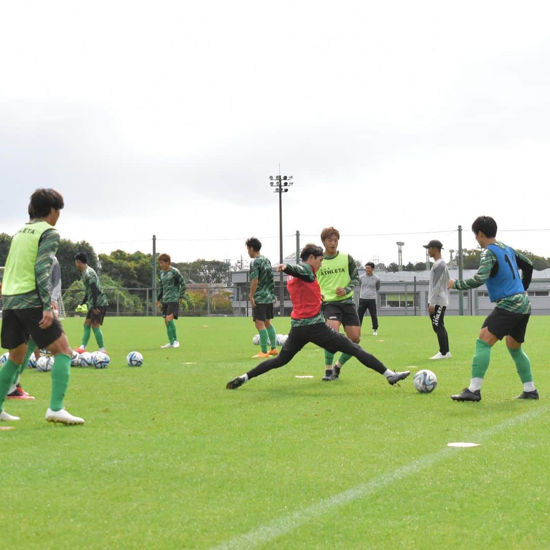 東京ヴェルディさんのインスタグラム写真 - (東京ヴェルディInstagram)「Training Session !!! Keep Going !!!  #tokyo #verdy #tokyoverdy」10月29日 13時47分 - tokyo_verdy