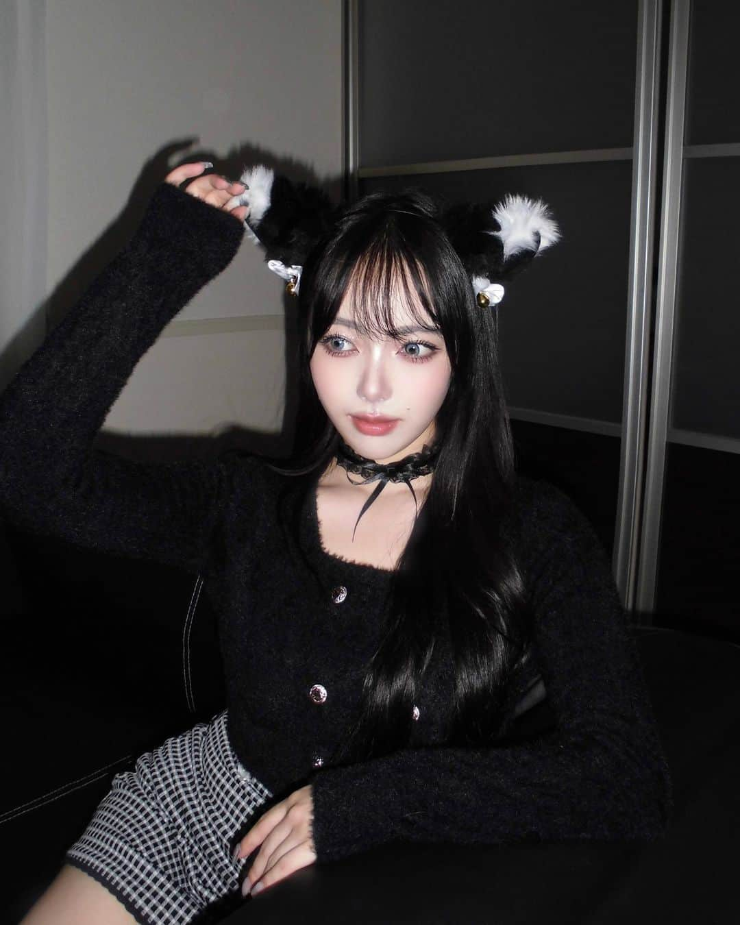 葉月ひまりさんのインスタグラム写真 - (葉月ひまりInstagram)「Happy Halloween🌙 プライベートでは黒猫に…🐈‍⬛🎀」10月29日 14時10分 - _00_h.m