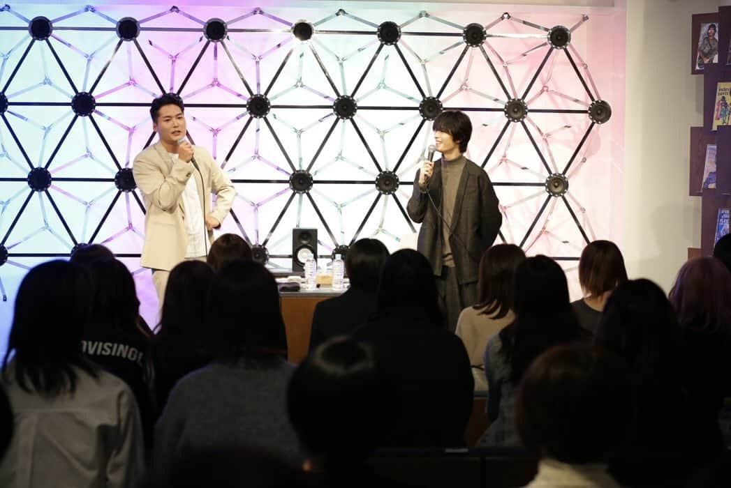 八木将康さんのインスタグラム写真 - (八木将康Instagram)「劇団 EXILE OFFICIAL FAN CLUB EVENT  『劇団のわちゃわちゃ部屋 ~塩野瑛久の講塩会~』 at Amazon Music Studio Tokyo  #劇団exile  #塩野瑛久  #八木将康 #劇団のわちゃわちゃ部屋 #AmazonMusicStudioTokyo」10月29日 14時33分 - masayasu_yagi