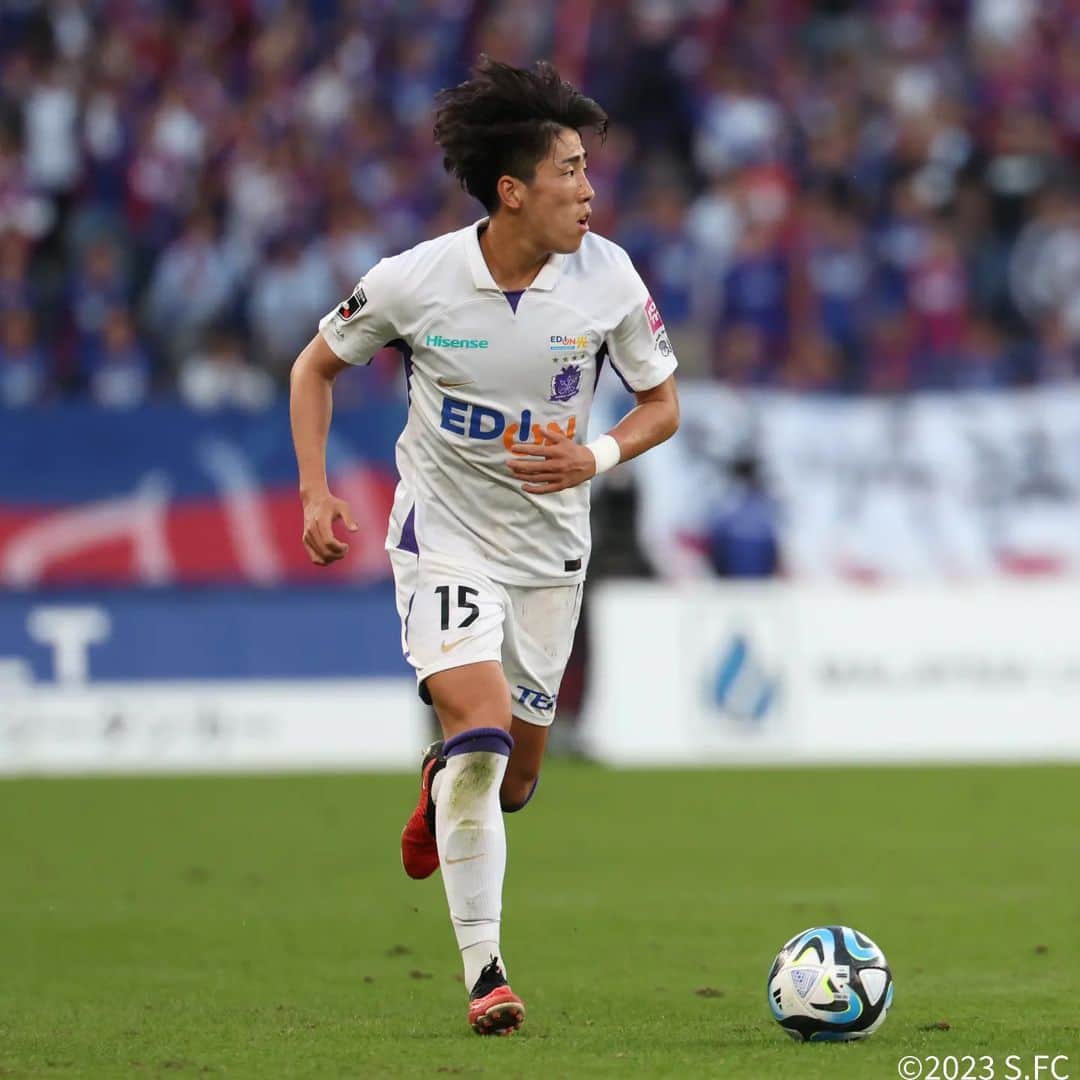 サンフレッチェ広島さんのインスタグラム写真 - (サンフレッチェ広島Instagram)「. ⚽️明治安田生命J1リーグ第31節試合結果⚽️ FC東京🔵 1-2 🟣広島  "鬼門"突破！ 激闘は、加藤選手、そして満田選手のゴールで勝利！ 4位へ浮上し、更なる上位進出への足掛かりとなる一戦となりました。  次の試合は、11月11日（土）アウェイ・札幌戦です！ 連勝を目指して共に戦いましょう🔥  #sanfrecce | #ぶちあつ! | #FC東京広島」10月29日 14時36分 - sanfrecce.official