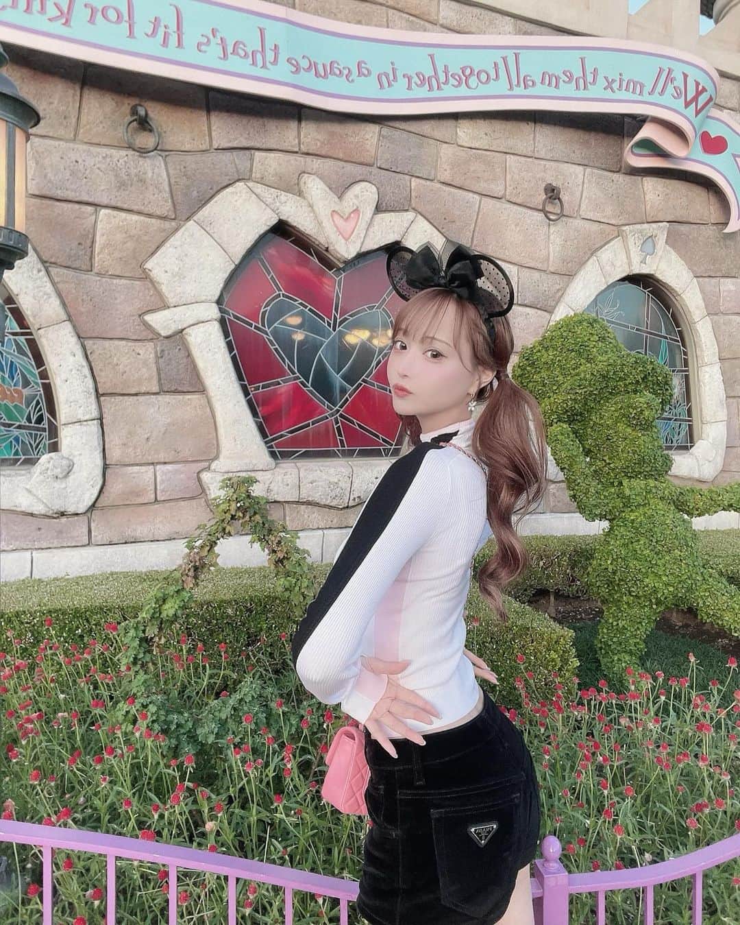 れみれみのインスタグラム：「れみにー❤︎ ・ #chanel  #prada」