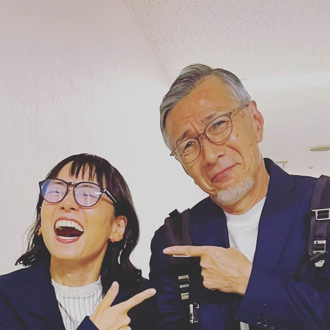 安田美香さんのインスタグラム写真 - (安田美香Instagram)「#Jリーグ⚽️ #湘南ベルマーレ vs #ヴィッセル神戸  試合後に #水沼貴史 さんと！  #サッカー について #子育て について  いつもアドバイスをくれる大好きな先輩です！  #WEリーグ の実況もいつも応援してくださり感謝…！  #サッカー中継はチームワークが大事 #プロの仕事 #いつも教えてくれてありがとうございます #大先輩 #解説  #蹴球メガネーズ #水沼貴史 さん #安田美香」10月29日 15時24分 - mika.yasuda.horipro