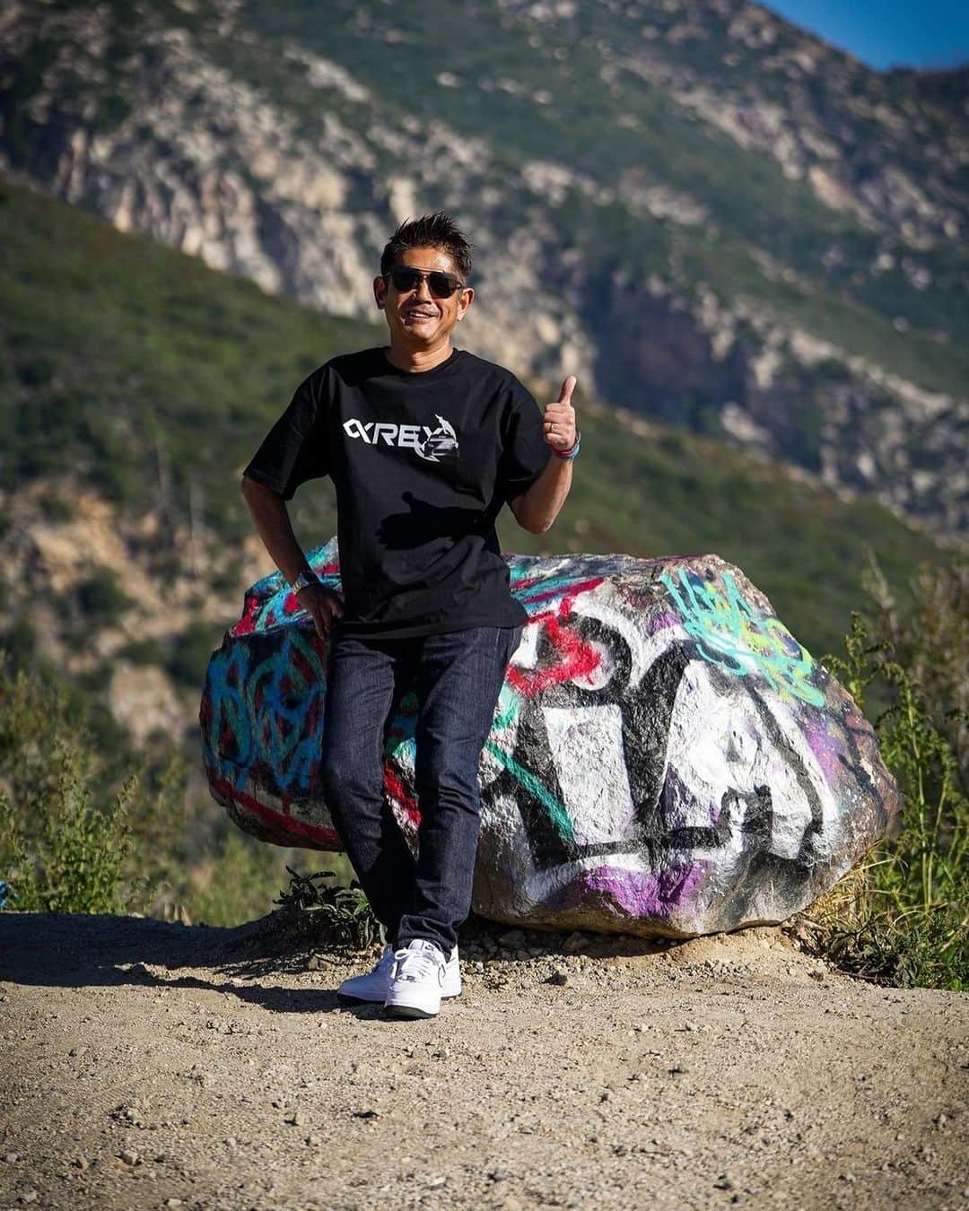 織戸学のインスタグラム：「アメリカ🇺🇸の winding road  最高に気分良かったね。  景色も良ければ  LAの街が見えるらしい  とても清々しい気持ちに  車は飛ばさなくても 最高に楽しい  GR86 最高  @alpharexusa  @alpharexjdm  @130ryokohama  @ridox559_maxorido   #maxorido」