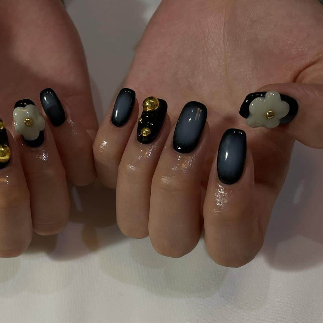 水戸由菜さんのインスタグラム写真 - (水戸由菜Instagram)「𝗇𝖾𝗐 nail ❁︎  @y_u_k_a_nail    #みとゆなのねいる」10月29日 15時55分 - yuna_3047