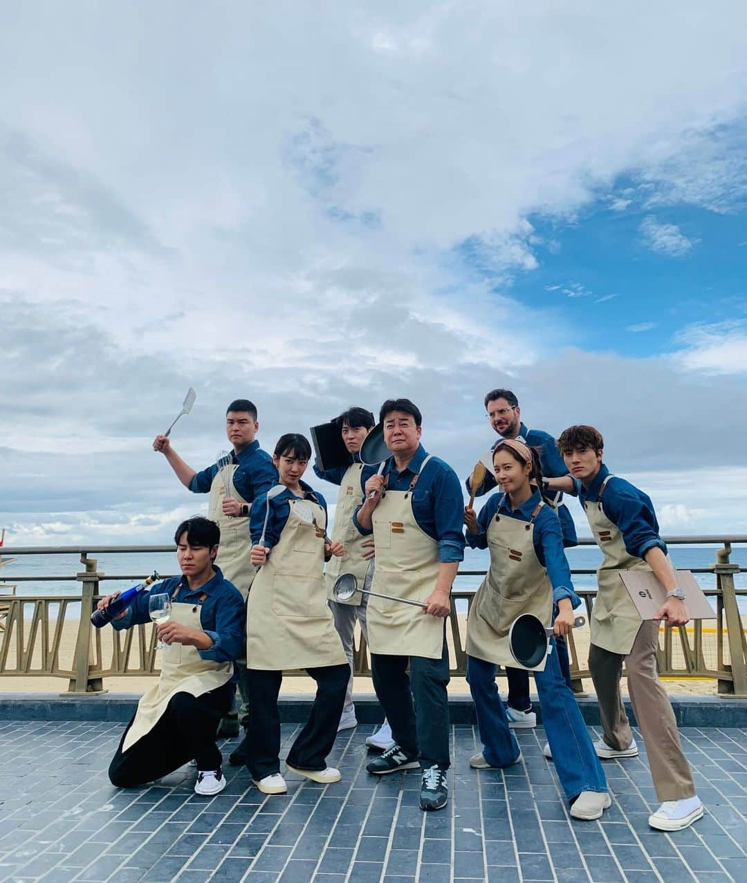 THE BOYZさんのインスタグラム写真 - (THE BOYZInstagram)「장사천재 백사장 2 D-Day!! 🧑‍🍳🍽️ #THEBOYZ #ERIC」10月29日 16時13分 - official_theboyz