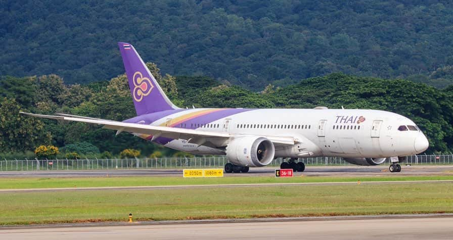 タイ航空さんのインスタグラム写真 - (タイ航空Instagram)「Thai Airways resumes its passenger services between Bangkok and Chiang Mai today, featuring the Dreamliner 787-8! Starting from 29th October 2023, we'll continue this journey with the A320. Get ready to rediscover the magic of Chiang Mai with us! 💜💜  #ThaiAirways #chiangmai #thailand #chiangmaiadventures」10月29日 16時25分 - thaiairways