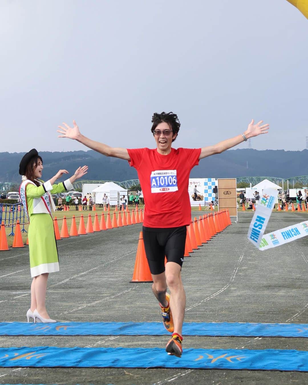 島田市さんのインスタグラム写真 - (島田市Instagram)「フルマラソン、10kmの部それぞれの男女1位の写真です。ランナーの皆さん、お疲れさまでした！ #島田市 #しまだ #shimada #静岡県 #静岡 #shizuoka #日本 #japan #しまだ大井川マラソン #マラソン #ランナー」10月29日 16時45分 - shimadacity_shizuoka_official
