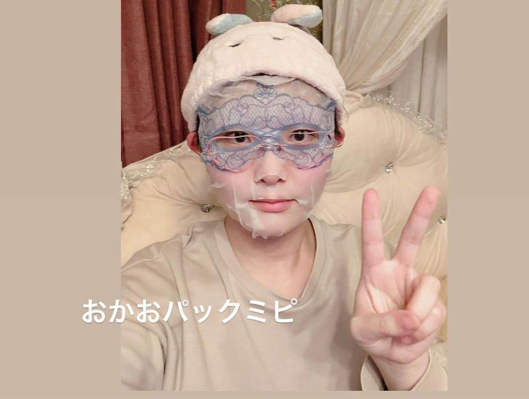 millnaさんのインスタグラム写真 - (millnaInstagram)「ツラいなー、今年はハロウィンやる元気ないなー…ってついさっき言ってたのに気付いたら貴婦人仕様  3枚目は特に関係のないなんかアカチャンみたいでかわいいパックミピ♪  #ハロウィン #ハロウィン仮装 #ハロウィンコスプレ #ハロウィンメイク #halloween」10月29日 22時24分 - mi_te_yo