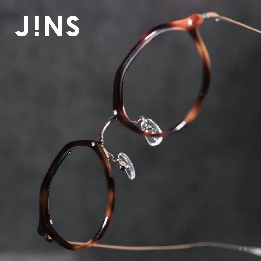JINS PHILIPPINESのインスタグラム：「"Classic, with quality!"  [JINS CLASSIC series]  Classic, always exudes a unique light✨  Model: MCF-22A-038  #JINS #frame #eyewear #glasses #CLASSIC #playful #cute #stylish #elegant #fashionable」
