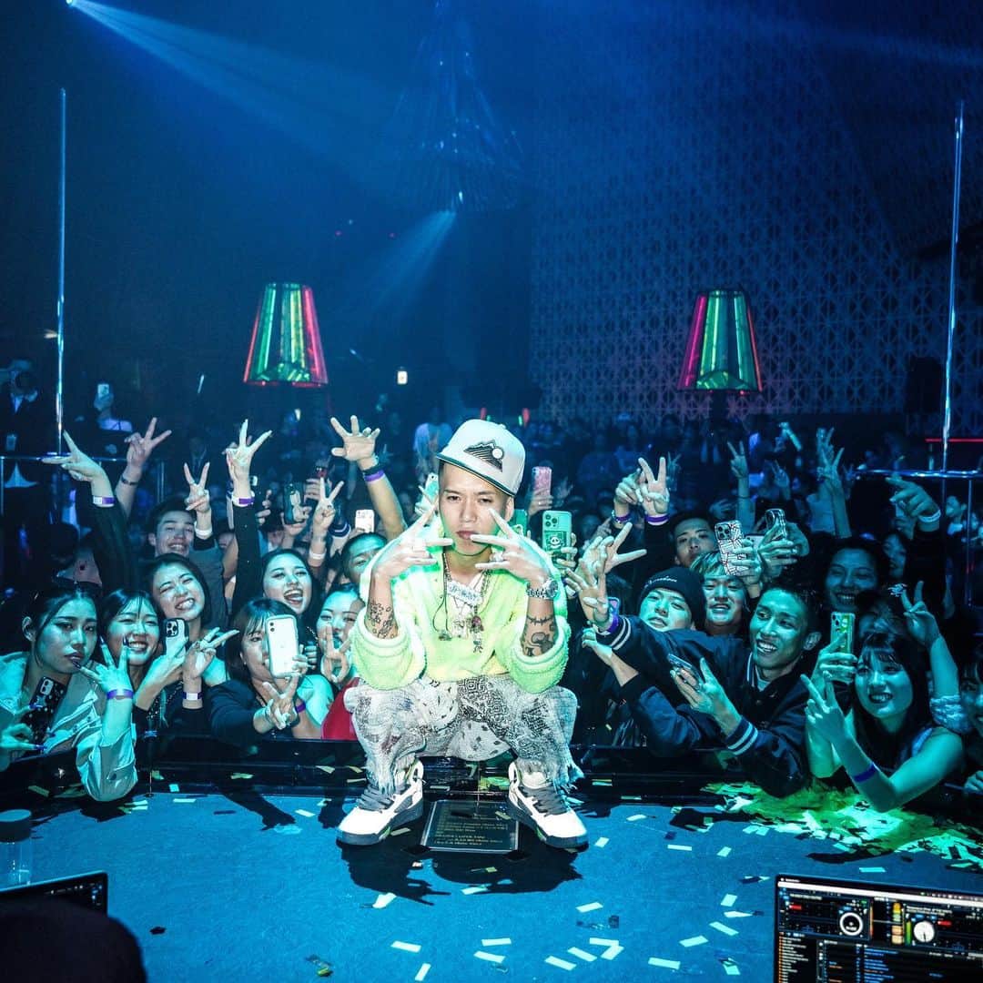 JP THE WAVYのインスタグラム：「GINZA WAS HOT🔥🤒 ありがとうございました🙏🏻🌊」