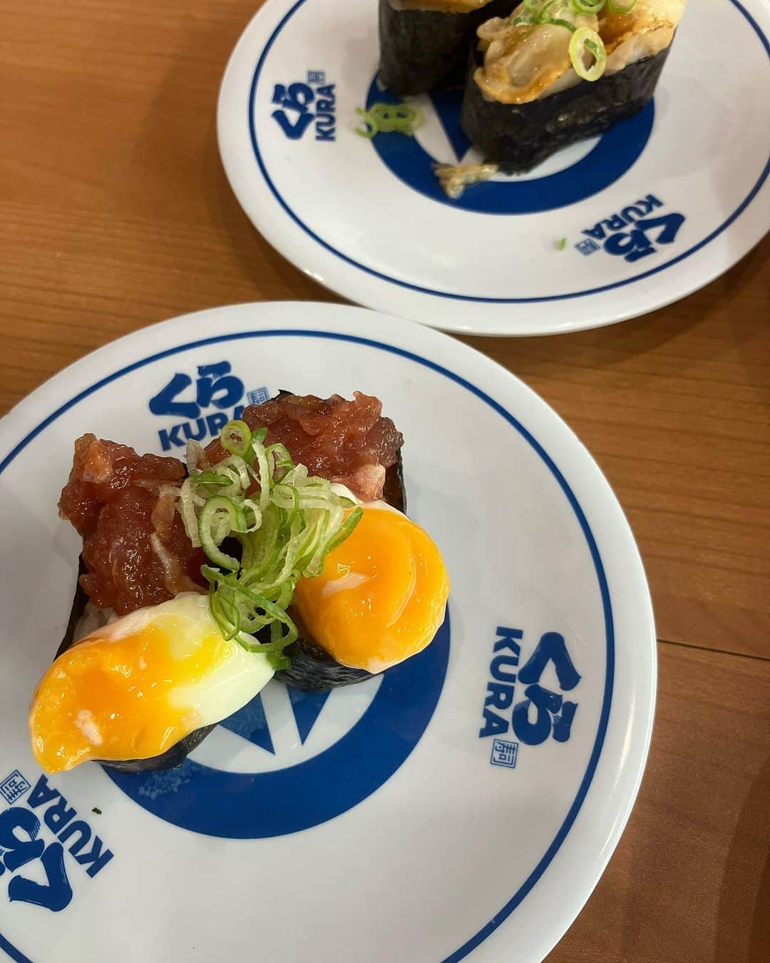 ほんこんさんのインスタグラム写真 - (ほんこんInstagram)「美味しゅうございました^o^ #日本の魚を食べよう #魚 #寿司 #くら寿司 #美味い #ほんこん」10月29日 17時30分 - hongkong2015_4_9