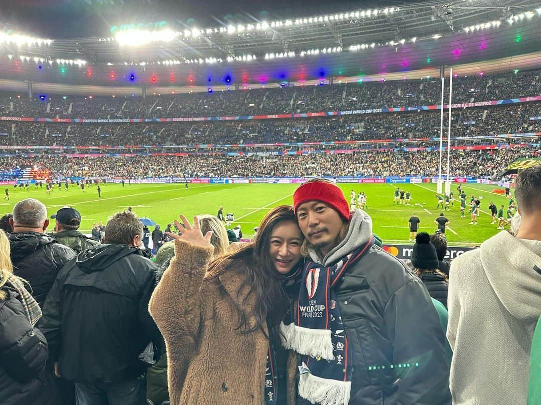 黒木啓司さんのインスタグラム写真 - (黒木啓司Instagram)「#france 🇫🇷 #rugbyworldcup2023  #CoupeduMondedeRugby 2023  またまたたまたまチケット取れて 凄い試合観に行けた🏟️  一点差で世界一  一点の重さ  歴史的瞬間観れて良かった🏉  南アフリカ×ニュージーランド #オールブラックスハカ   #ラグビーワールドカップ」10月29日 17時31分 - keiji_papa_