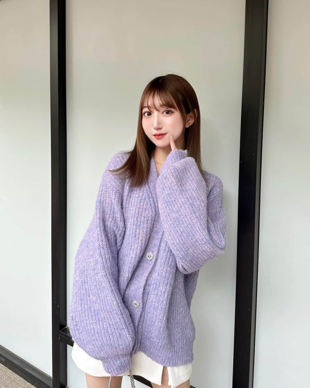 Ayanaさんのインスタグラム写真 - (AyanaInstagram)「ゆったりお散歩した日🍇🍇 ⁡ ⁡ カーディガンは @publux_official  ビジューとゆったりシルエットが可愛いの♡ ⁡ ⁡ ZOZOTOWNで今ならお買い得だよ〜✨️ ⁡ ⁡ #publux #vivayou #zozotown #zozotown購入品 #zara #uniqlo #ニットカーディガン #スカート #ミニスカート #ビジュー #カーディガン  #GRL #グレイル #カーディガンコーデ」10月29日 17時39分 - naalunlun