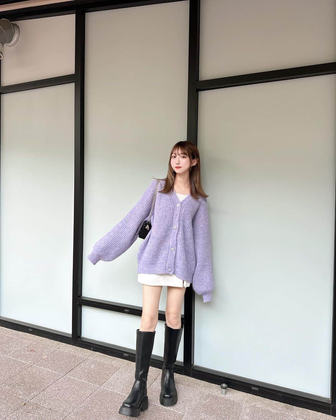 Ayanaさんのインスタグラム写真 - (AyanaInstagram)「ゆったりお散歩した日🍇🍇 ⁡ ⁡ カーディガンは @publux_official  ビジューとゆったりシルエットが可愛いの♡ ⁡ ⁡ ZOZOTOWNで今ならお買い得だよ〜✨️ ⁡ ⁡ #publux #vivayou #zozotown #zozotown購入品 #zara #uniqlo #ニットカーディガン #スカート #ミニスカート #ビジュー #カーディガン  #GRL #グレイル #カーディガンコーデ」10月29日 17時39分 - naalunlun