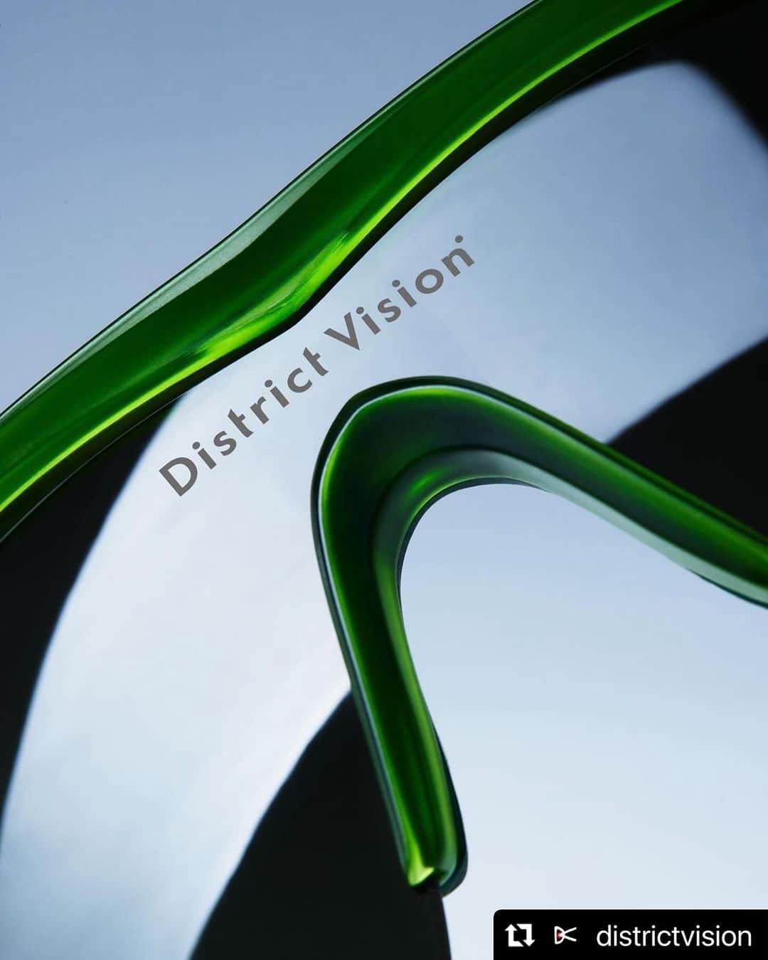 のインスタグラム：「． District Vision Restock!!!🇺🇸🇺🇸🇺🇸  #Repost @districtvision with @use.repost ・・・ Junya Racer (DVG003), Algae, D+ G15 lens technology.  Made in Japan.  Photography by @jesperlindstrom」