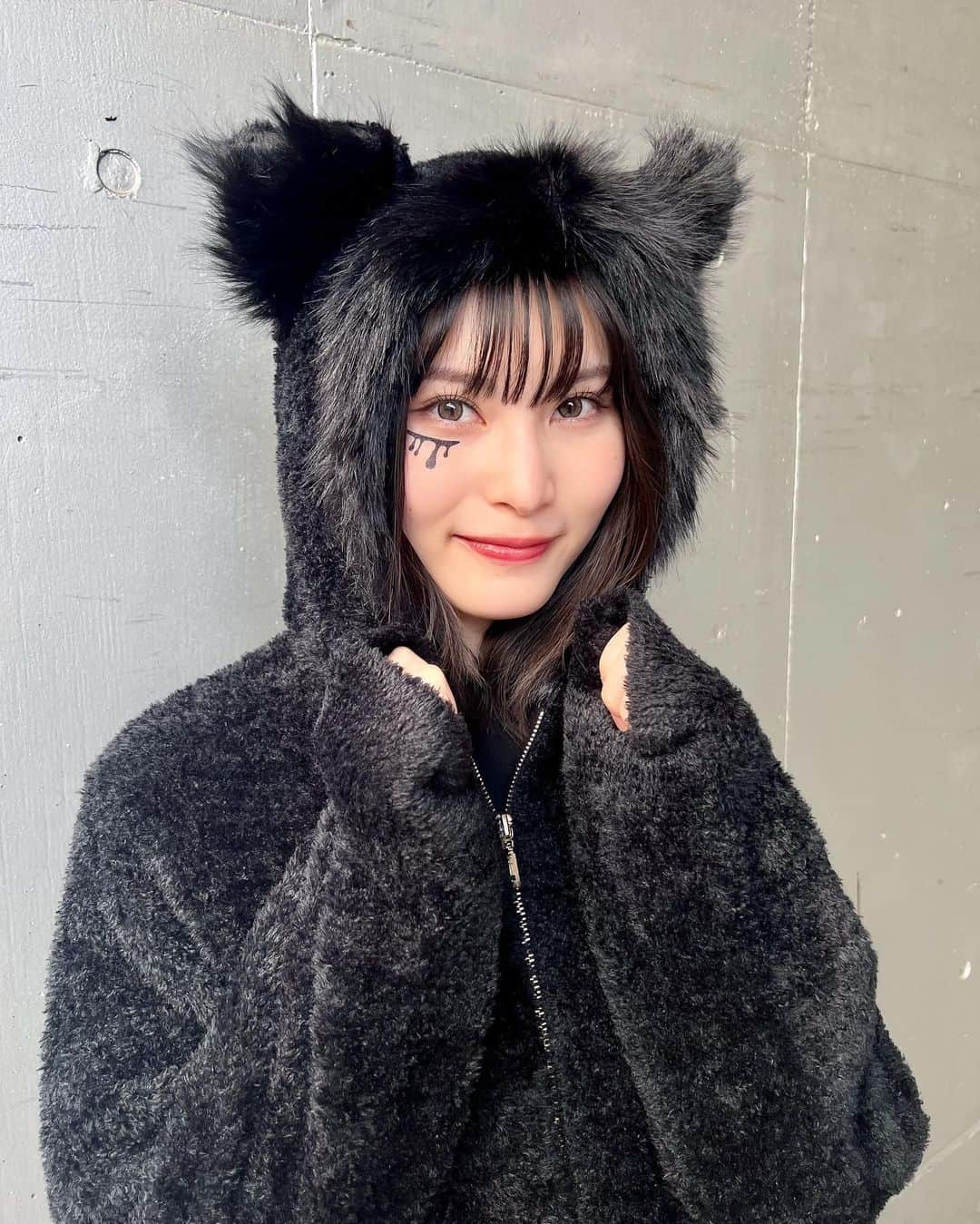 福岡聖菜さんのインスタグラム写真 - (福岡聖菜Instagram)「Happy Halloween 🐈‍⬛🍭  #Halloween #ハロウィン仮装 #黒猫  #snidelhome」10月29日 18時00分 - seina___ff