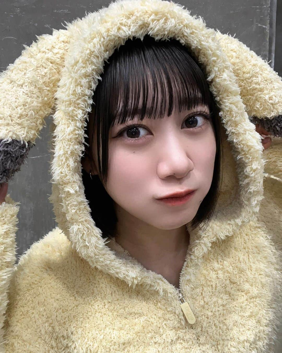 井田玲音名のインスタグラム：「ㅤㅤㅤㅤㅤㅤㅤㅤㅤㅤㅤㅤㅤ ㅤㅤㅤㅤㅤㅤㅤㅤㅤㅤㅤㅤㅤ ピカピカ〜 ㅤㅤㅤㅤㅤㅤㅤㅤㅤㅤㅤㅤㅤ （トーク会と握手会ありがと〜）ㅤㅤㅤㅤㅤㅤㅤㅤㅤㅤㅤㅤㅤㅤㅤㅤㅤㅤㅤㅤㅤㅤㅤㅤㅤㅤ ㅤㅤㅤㅤㅤㅤㅤㅤㅤㅤㅤㅤㅤ #好きになっちゃった #ピカチュウ #ジェラピケコラボ #ジェラピケ  ㅤㅤㅤㅤㅤㅤㅤㅤㅤㅤㅤㅤㅤ ㅤㅤㅤㅤㅤㅤㅤㅤㅤㅤㅤㅤㅤ ㅤㅤㅤㅤㅤㅤㅤㅤㅤㅤㅤㅤㅤ 「好きになっちゃった」現地イベント、全日程終了しました！ㅤㅤㅤㅤㅤㅤㅤㅤㅤㅤㅤㅤㅤ 会いに来てくださったみなさん、ありがとうございます♡ㅤㅤㅤㅤㅤㅤㅤㅤㅤㅤㅤㅤㅤㅤㅤㅤㅤㅤㅤㅤㅤㅤㅤㅤㅤㅤ  年内ラストということもあって寂しさもありますが、ㅤㅤㅤㅤㅤㅤㅤㅤㅤㅤㅤㅤㅤ また来年もみなさんとたくさん会えますように！ㅤㅤㅤㅤㅤㅤㅤㅤㅤㅤㅤㅤㅤㅤㅤㅤㅤㅤㅤㅤㅤㅤㅤㅤㅤㅤ  そして、今回会えなかったみなさんにも会えたらいいなー♪ㅤㅤㅤㅤㅤㅤㅤㅤㅤㅤㅤㅤㅤ ありがとうございました💗ㅤㅤㅤㅤㅤㅤㅤㅤㅤㅤㅤㅤㅤ ㅤㅤㅤㅤㅤㅤㅤㅤㅤㅤㅤㅤㅤ」