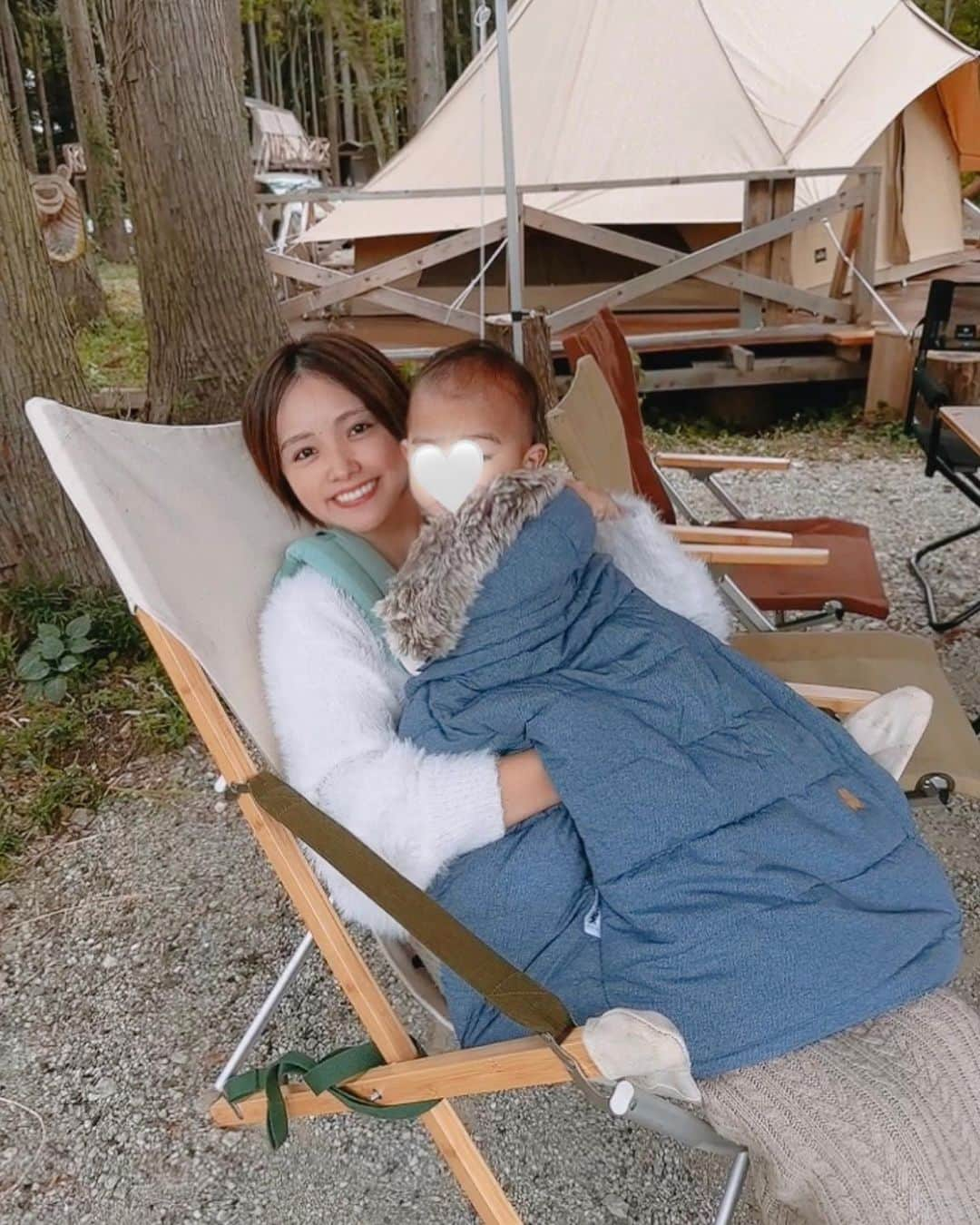 ゆうかさんのインスタグラム写真 - (ゆうかInstagram)「CAMP楽しかった!!🩷(久しぶりのフィードなのに急に泊まることになったからすっぴんしかも寝起き‼︎🤣) .  @babyandme.inc の防寒ケープがあったかくて重宝しました✨ . ⚫️フリース素材のインナーケープ・フード・ファーも全て取り外し可能◎ ⚫️お洗濯OK ⚫️撥水生地なので多少の雨にも耐えられる！ ⚫️ママの手も入れられてあったかい♡ ⚫️ベビーカーや抱っこ紐に取り付けできる。 . 10月末まで早期割引きしているそうなので、 オンライン公式サイトを見てみてね❤️ 通常12,300円（税込）のところ9,900円（税込）で販売中！ . . #pr#ベビーアンドミー #防寒ケープ #赤ちゃんのいる暮らし #赤ちゃんコーデ #赤ちゃん用品 #ベビー用品 #ベビーカー #抱っこ紐ケープ #抱っこ紐防寒ケープ #防寒コーデ #防寒#ベビー#ベビーグッズ #1y #1y5m #男の子コーデ #男の子baby #男の子のママ #3児ママ #3児のママ #3児の母 #令和4年5月ベビー #1歳 #1歳男の子 #キャンプコーデ #キャンプ好きな人と繋がりたい#お得情報」10月29日 18時29分 - yuuka_japan