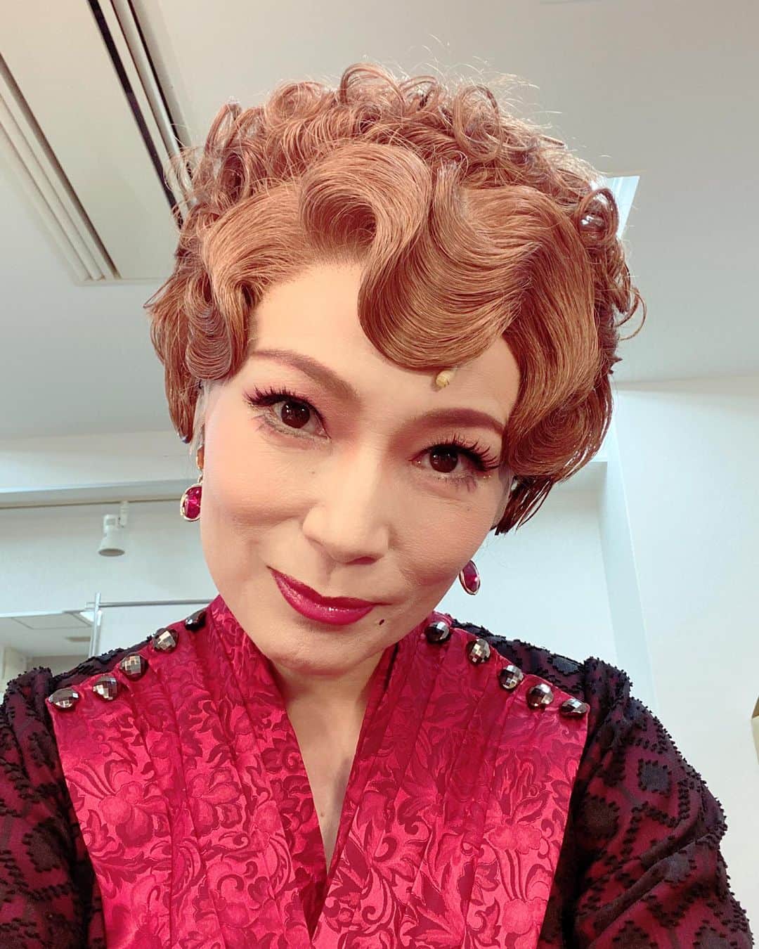 のインスタグラム：「#アナスタシア #マルシアリリー 残り一回公演 さみすぃー 最後まで応援宜しくお願いします。  感謝 #マルシア」