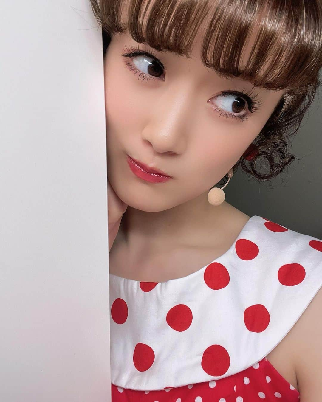 樋口日奈さんのインスタグラム写真 - (樋口日奈Instagram)「👀❤️ MUSICAL SHOW「日劇前で逢いましょう」 大阪公演無事に終了しました！ 来てくださった皆さん、ありがとうございました！！！  次は東京公演！沢山の方々に観ていただきたい✨ エネルギー溢れる舞台です🥺 11月2日からも、応援宜しくお願い致します！！！  #日劇前で逢いましょう #昭和 へタイムスリップ」10月29日 18時41分 - higuchi_hina_official